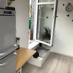 Schuster Apartment *
